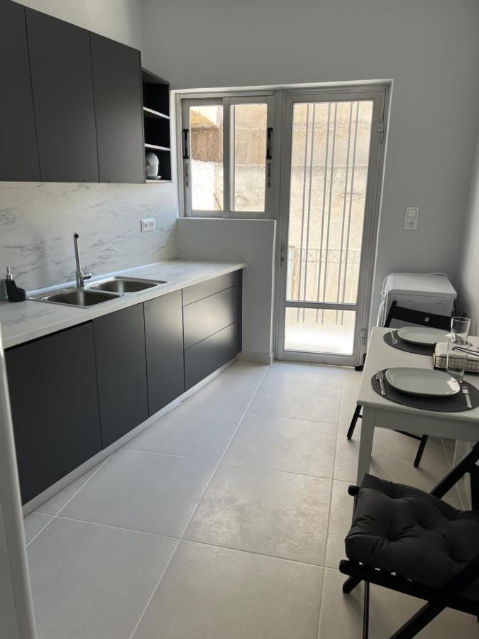 Modern Living In Markopoulo Center Markópoulon Esterno foto
